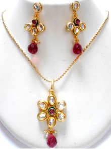 Kundan Pendant Sets